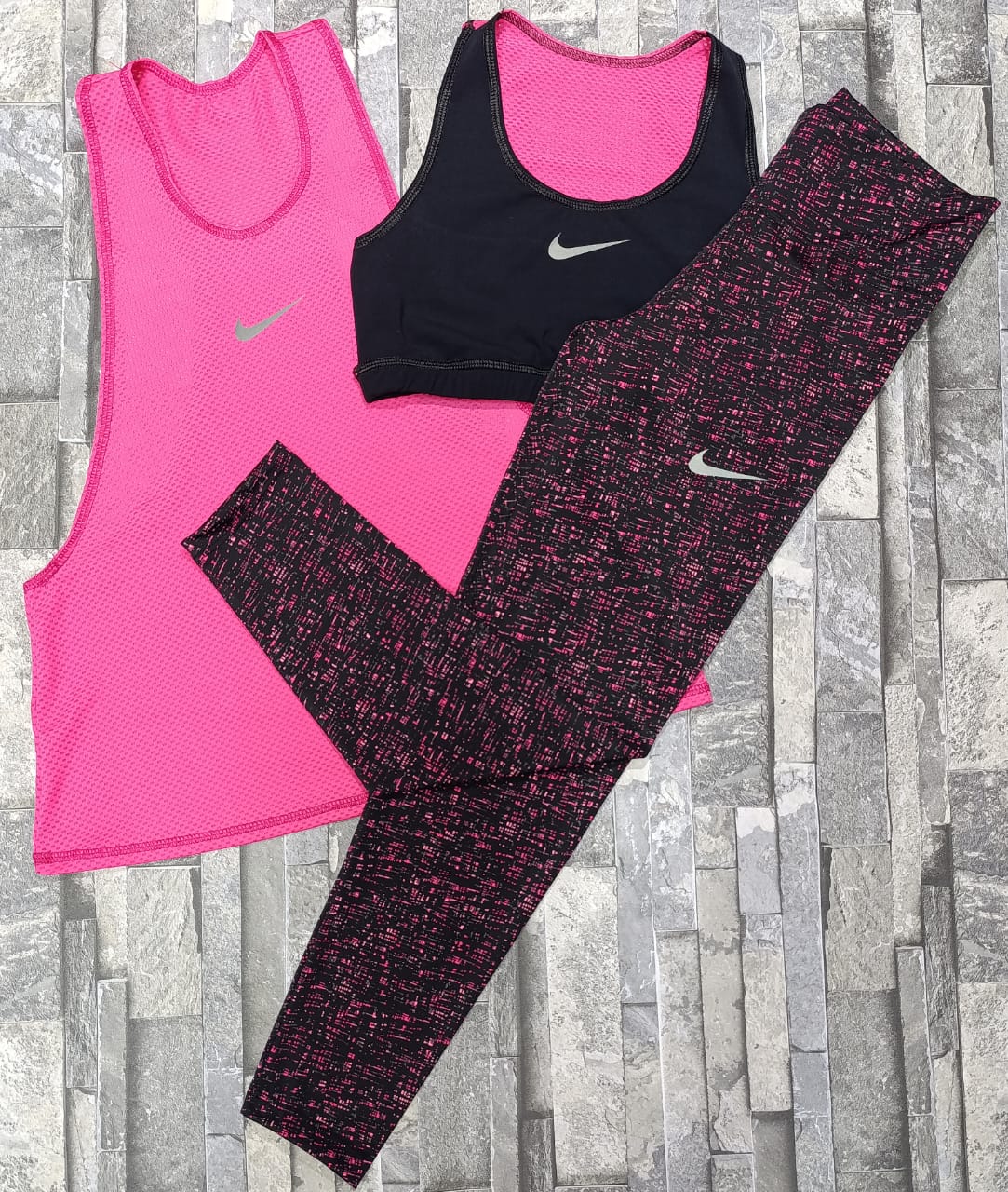 CONJUNTO TRIO LEGGINS, TOP Y BLUSA