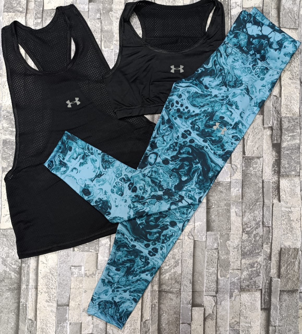 CONJUNTO TRIO LEGGINS, TOP Y BLUSA