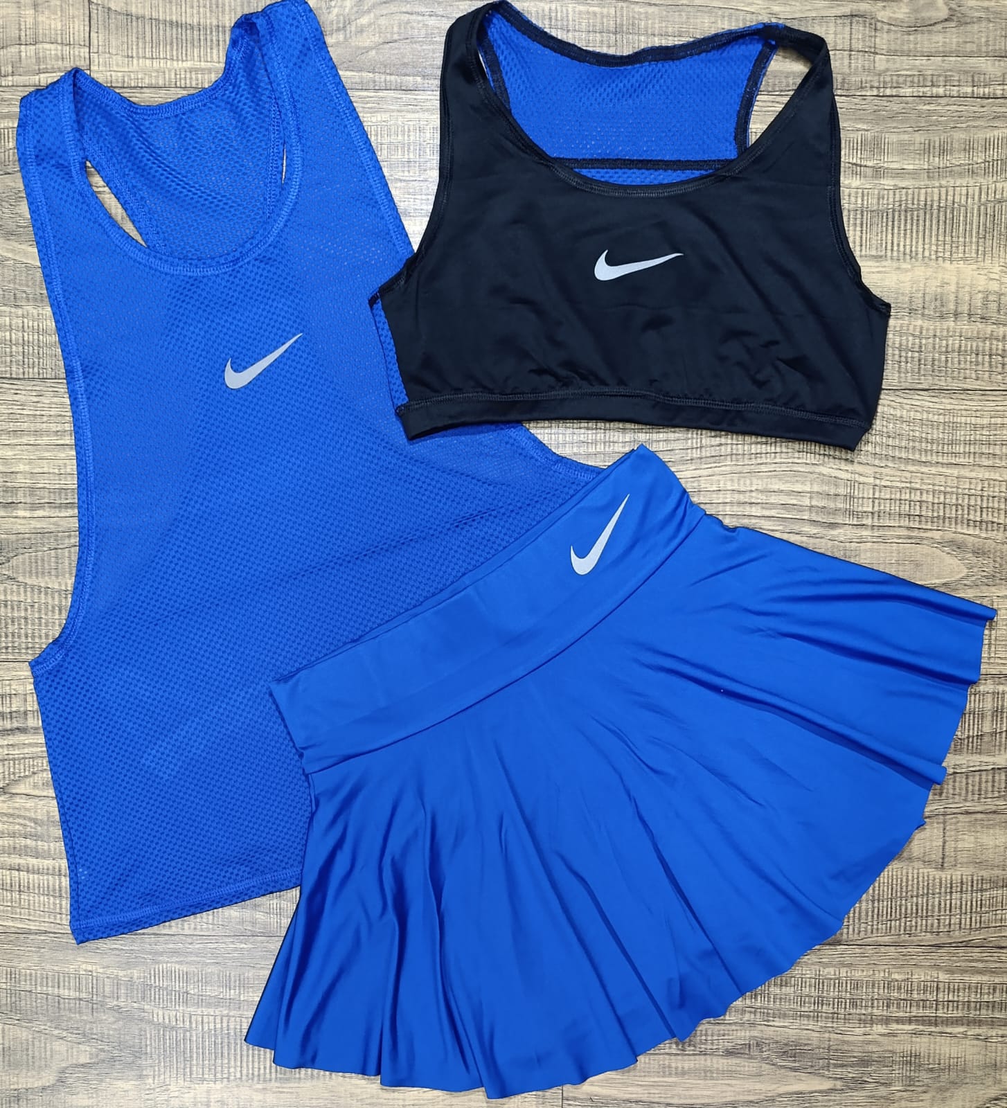 CONJUNTO TRIO FALDA, TOP, BLUSA