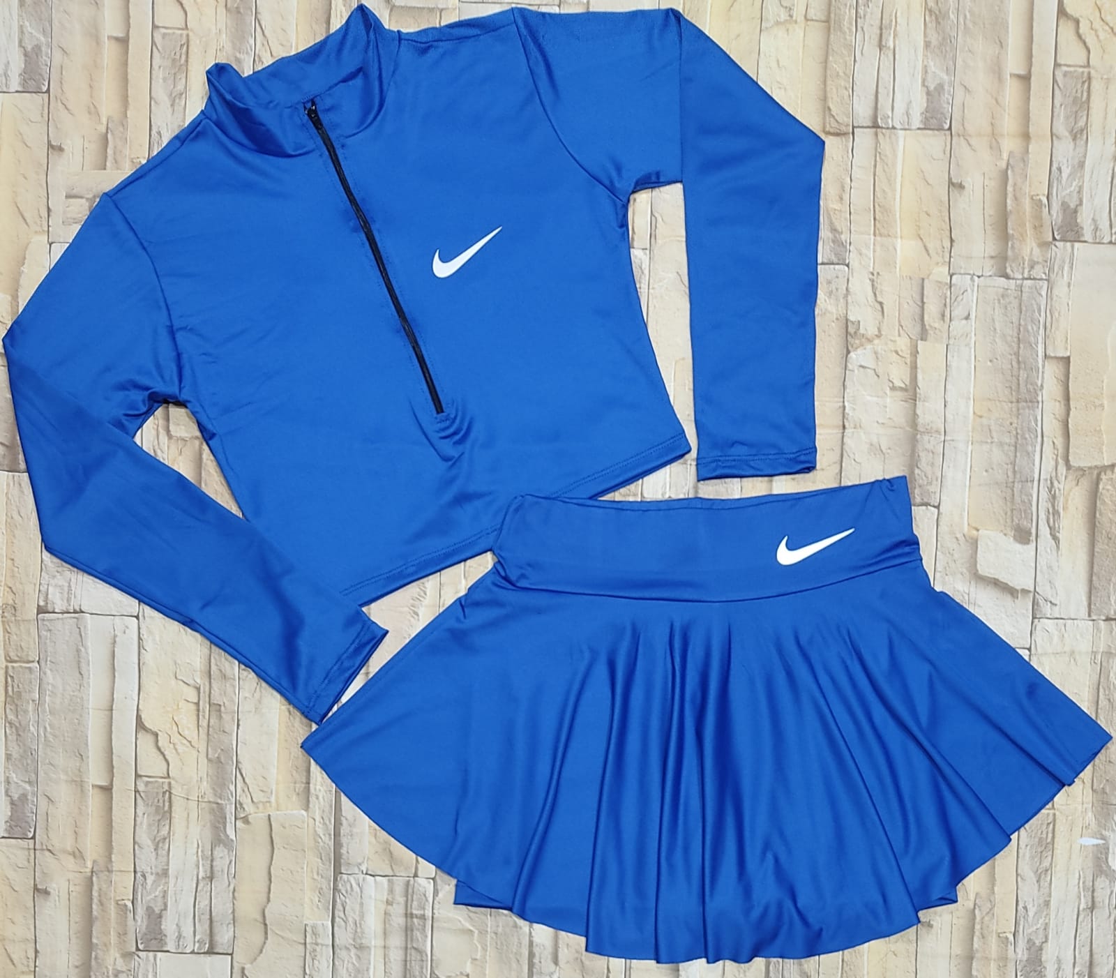 CONJUNTO DUO FALDA, BUZO