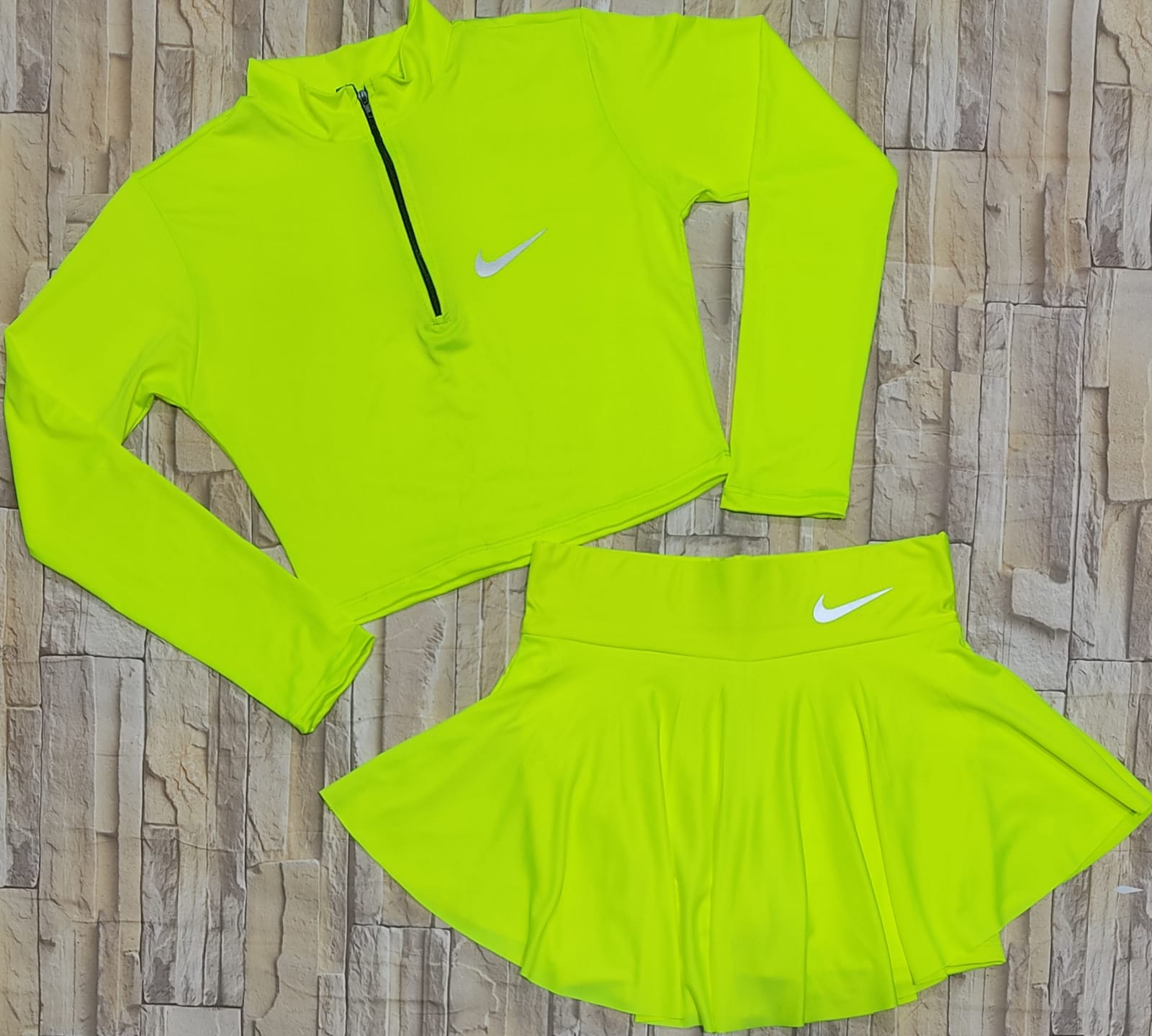 CONJUNTO DUO FALDA, BUZO