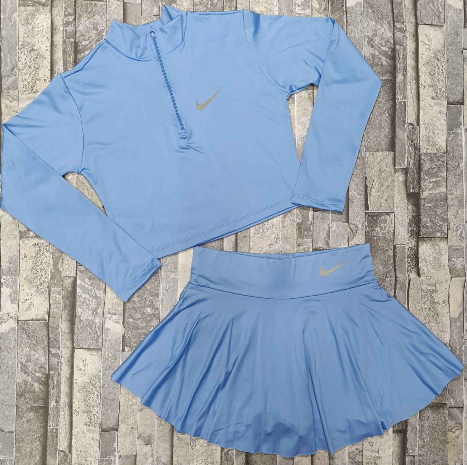 CONJUNTO DUO FALDA, BUZO