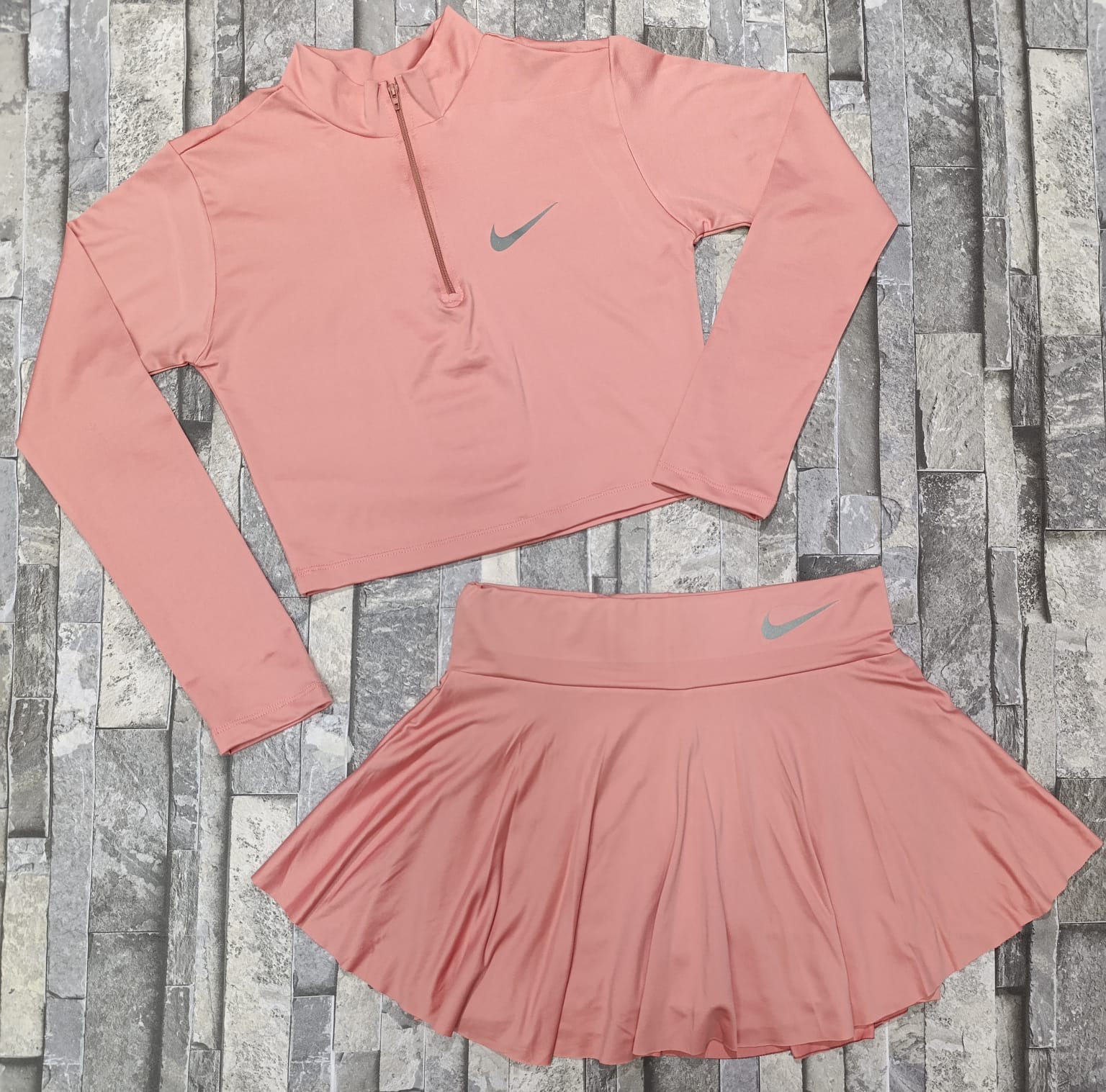 CONJUNTO DUO FALDA, BUZO