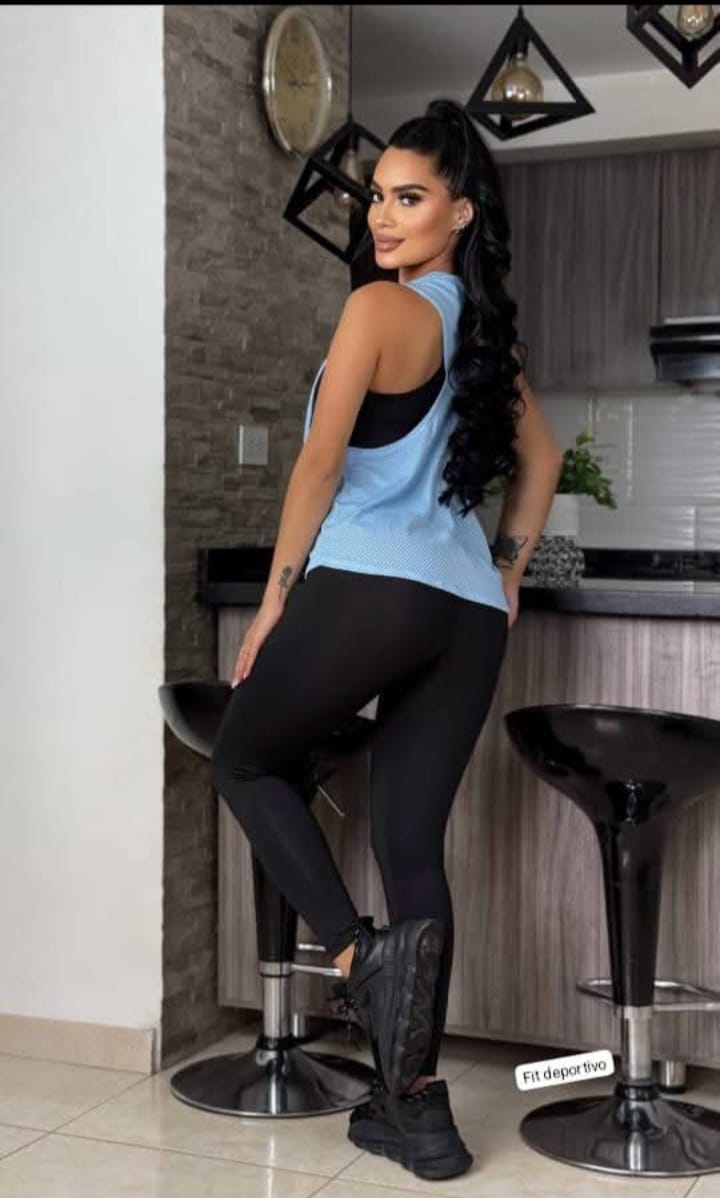 CONJUNTO TRIO LEGGINS, TOP Y BLUSA