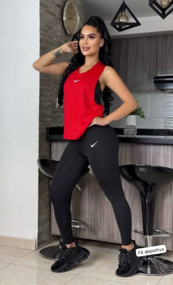 CONJUNTO TRIO LEGGINS, TOP Y BLUSA