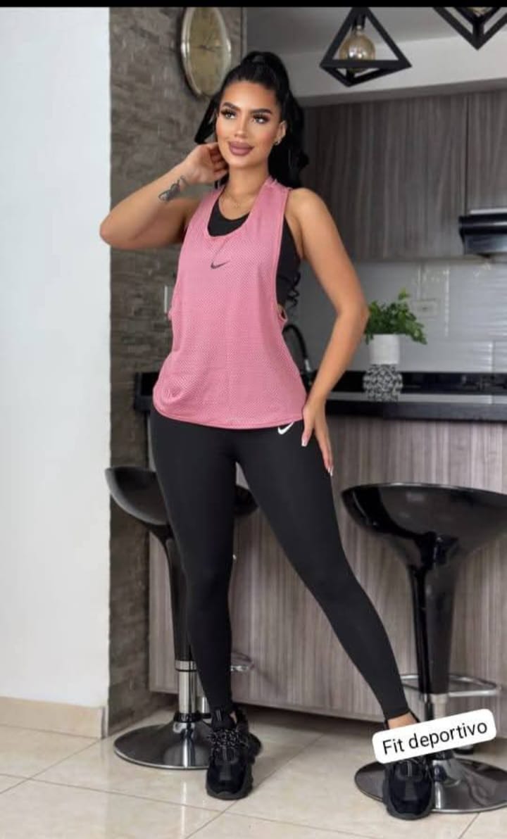 CONJUNTO TRIO LEGGINS, TOP Y BLUSA