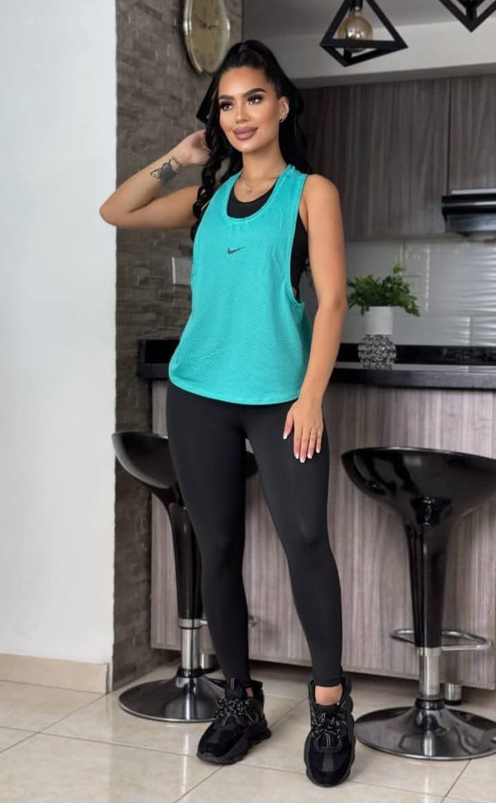 CONJUNTO TRIO LEGGINS, TOP Y BLUSA