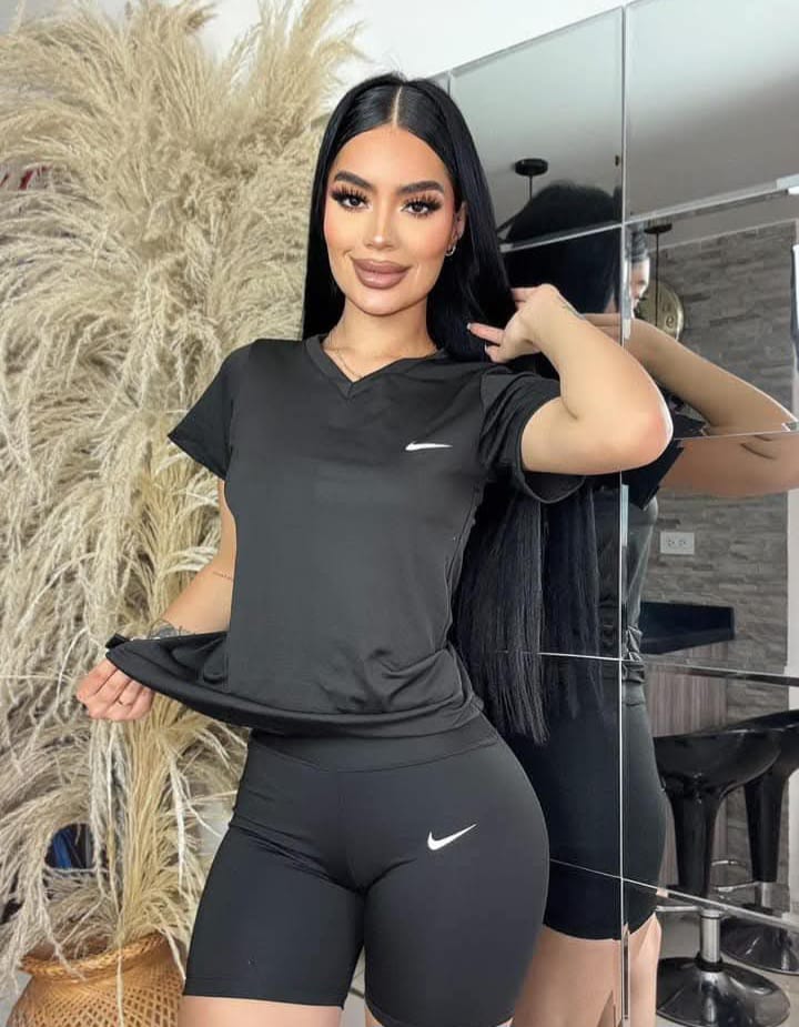 CONJUNTO DUO SHORT Y CAMISETA