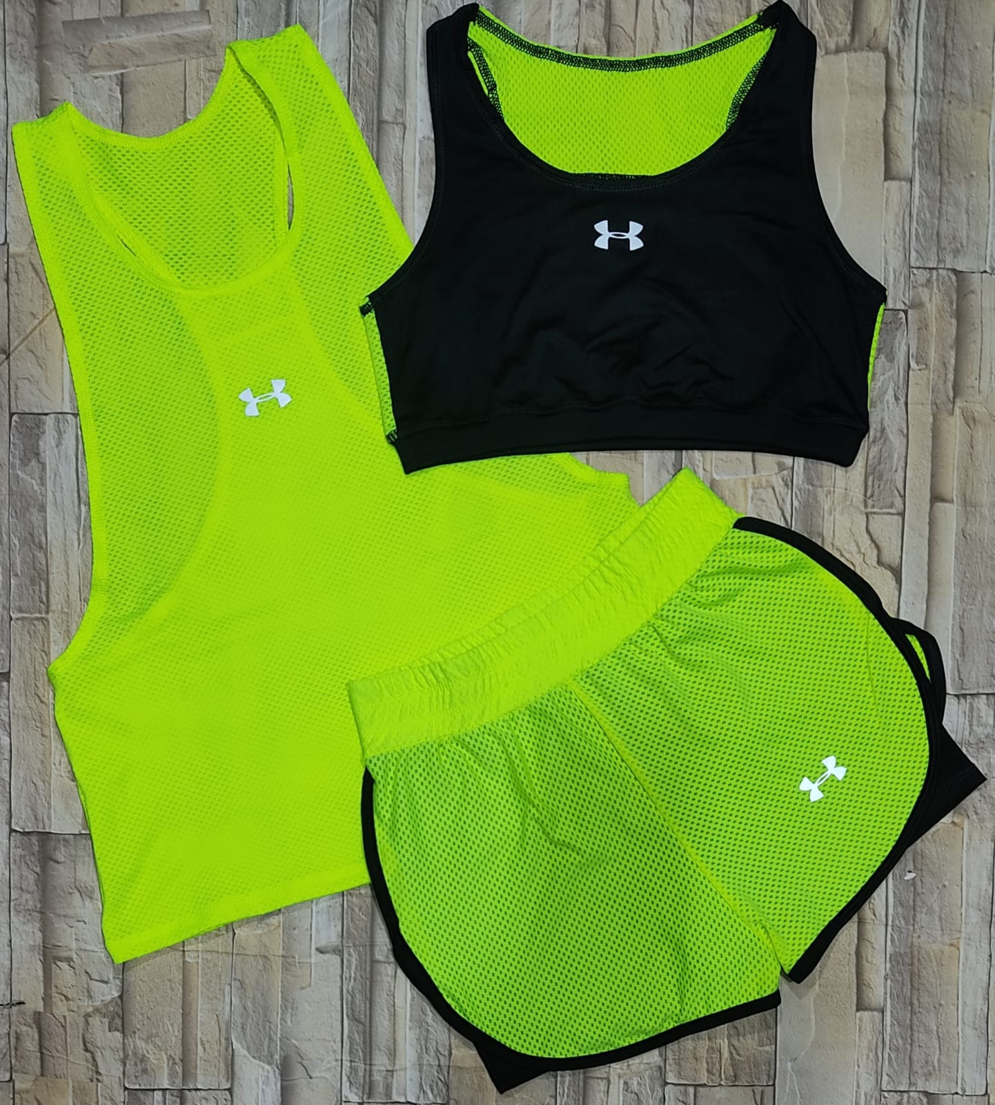 CONJUNTO TRIO SHORT, TOP Y BLUSA