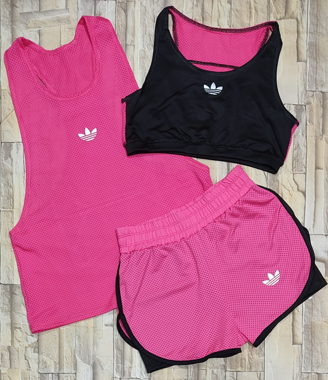 CONJUNTO TRIO SHORT, TOP Y BLUSA
