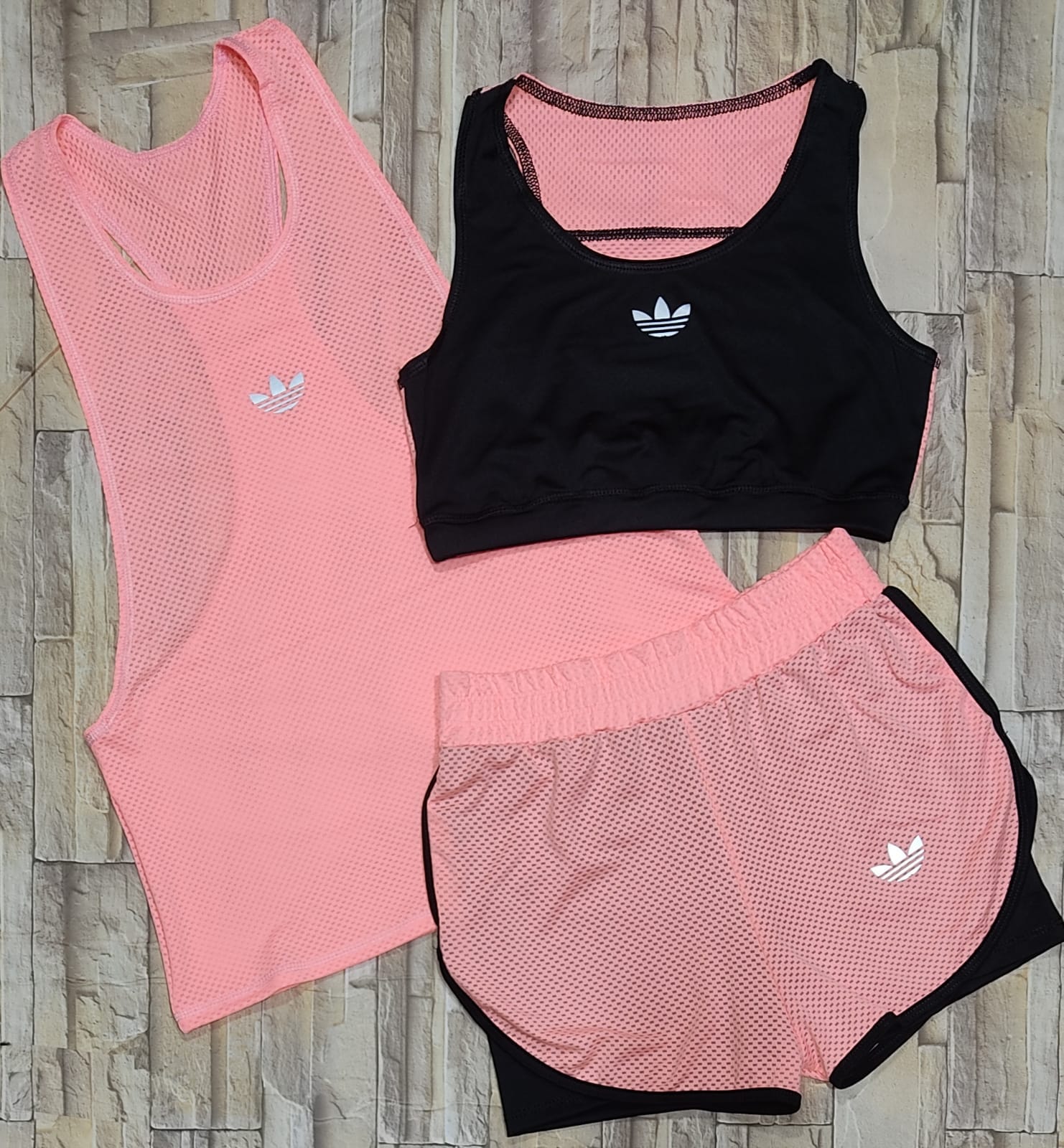 CONJUNTO TRIO SHORT, TOP Y BLUSA